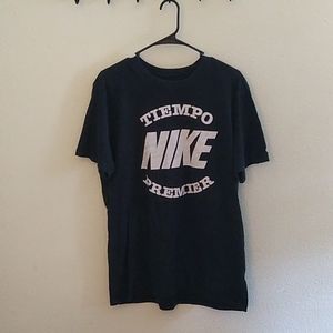 Black Nike t shirt